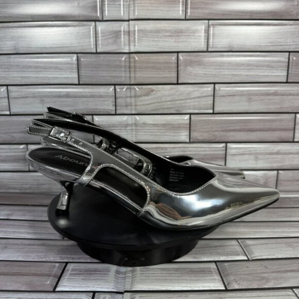 Abound Women's Metallic Silver Slingback Pointed Toe Pumps Shoe Size 7-NEW